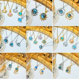 Collar Serie Planeta Cadena de Acero Inoxidable Cobre Bañado en Oro Zircón Colgante Galaxia Luna Estrella Astronauta Joyería Mujer