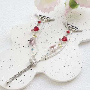 Bracelet de Montre en Chaîne Métallique de Luxe Pour Montre Connectée Ajustable Strass Coloré Coeur Gemme Bijoux