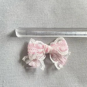 5,5 cm DIY Rosa und Weiß doppellagiges Spitzen-Schleifen-Accessoire für Handwerk