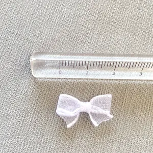 Mini white mesh bow accessories for DIY doll clothing and hair clips, 1.5-2cm width