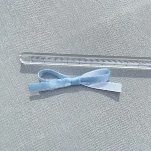 Blau-weiße doppellagige Satinschleife 6cm für Bastelarbeiten und Geschenkdeko
