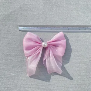 Rosa Organza-Schleife mit Kunstperle und 8 cm Breitenmessung für Haarschmuck-Accessoires