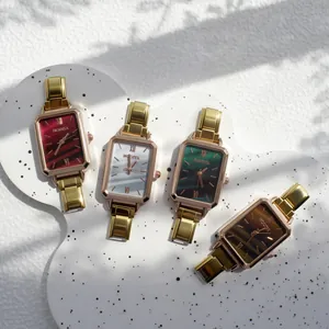 Klassische Rechteckige Damenquarzuhr Goldenes Edelstahl Kettenarmband Elegantes Zifferblatt Mit Marmormuster Und Römischen Ziffern Mode Schmuckuhr