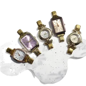 Elegante set di orologi al quarzo dorati con diverse forme di quadranti e bracciali in metallo