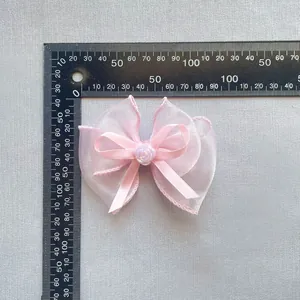 Rosa Organza-Doppelschleife mit kleiner Rose, 85 mm breit, für Haare und Kleidung