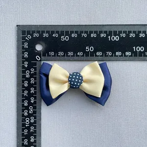 Nœud double de 7,5cm fait main avec bouton à pois pour accessoires de cheveux et déco