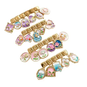 Italienisches Charm-Armband-Set in Gold mit bunten Emaille-Anhängern und Perlen