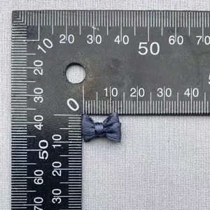 Mini lazo de cinta de satén gris oscuro de 1,5 cm para ropa de muñecas y manualidades