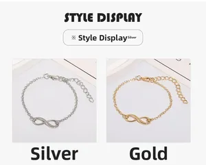 Vue détaillée des bracelets symbole infini en argent et or avec fermoir mousqueton