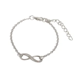 Bracelet infini en argent poli avec chaîne à maillons O et fermoir mousqueton réglable