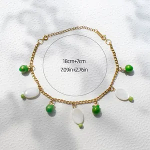 Gouden armband met groene kralen en witte parels inclusief 7cm verlengstuk detail