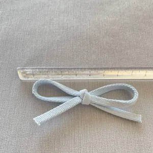 Fiocco in nastro azzurro fatto a mano per accessori capelli e vestiti, largo 8 cm
