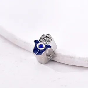 Pendentif Main de Fatma en argent avec émail bleu et cristaux pour bracelets DIY