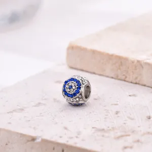 Squisito charm occhio del male con cristalli blu e bianchi per bracciali fai-da-te