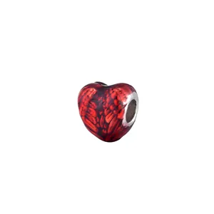 Rote Herz-Glasperle mit Silbermetallkern für die DIY-Armband-Schmuckherstellung