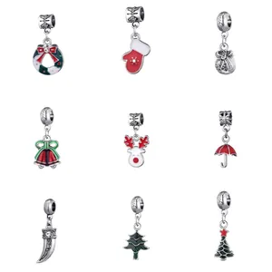 Christmas Enamel Alloy Charms For DIY Jewelry Making Reindeer Wreath Snowflake Candy Cane Pendants For Bracelet Necklace