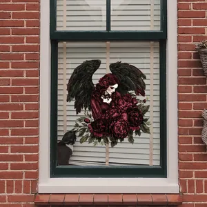 Sticker gothique pour fenêtre avec ange aux ailes noires et pivoines rouges sur briques
