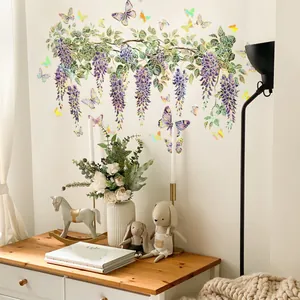 Wandsticker mit violettem Blauregen und Schmetterlingen für das Wohnzimmer Dekor