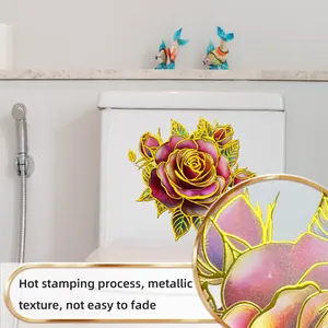 Detail der Blumen-WC-Aufkleber mit Heißfolienprägung und metallischer Textur-Optik