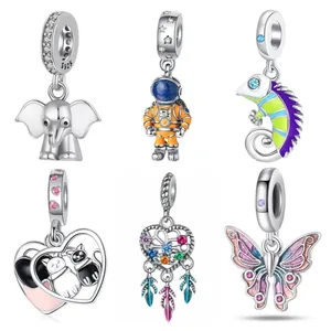 Ciondoli in Lega Smalto Astronauta Elefante Cuore Gatto Farfalla Camaleonte per Creazione Gioielli DIY Bracciale Donna Regalo