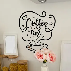 Detail von Coffee Time Wandtattoo mit Kaffeetasse-Design in einer Küchenszene