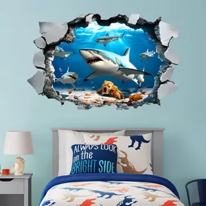 3D-muursticker met gebroken muureffect en haaien getoond in een moderne slaapkamer