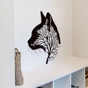 Sticker mural chat noir et branches d'arbre au style minimaliste pour salon moderne