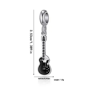 Detaillierte Größenangaben des Gitarren-Emaille-Anhängers für DIY-Schmuck