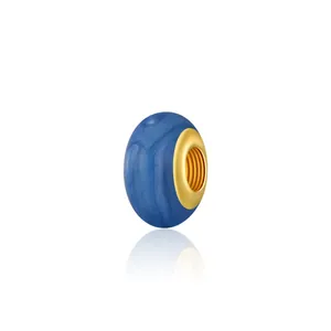 Donkerblauwe sprankelende bedel met gouden kern voor armbanden met spiegelreflectie
