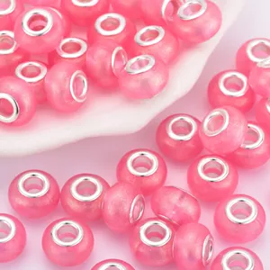 Abalorios acrílicos de color rosa con purpurina y núcleo de metal para pulseras DIY