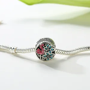 Silbernes Schlangenarmband mit floralem Strass-Charm und maritimem Sommer-Design