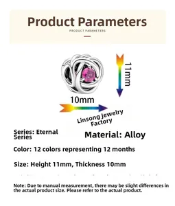 Makro-Detail von silberner geflochtener Hohlperle mit rosa Edelstein, Maße 11x10mm