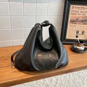 Sac à Épaule Fourre-tout en Cuir PU Rétro de Grande Capacité pour Femmes Mode Sac Hobo Embossé Sac à Main de Navette Quotidien