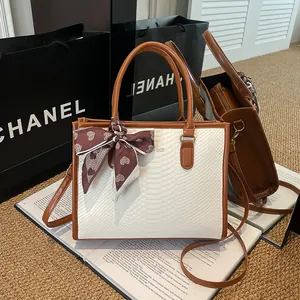 Sac Cabas Mode en Cuir PU Gaufré Motif Serpent Femmes Sac à Main Couleur Contrastée Avec Ruban Foulard Sac Bandoulière