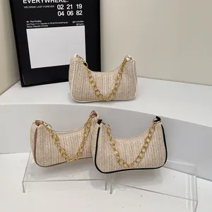 Fashion Crescent Straw Woven Hobo Bag With Metal Chain Link Casual Beach Shoulder Bag For Women Underarm Purse PU Trim