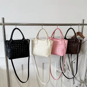 Retro woven texture large capacity tote bag in four classic colors with gold hardware