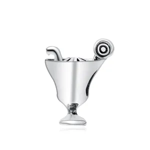 DIY Charm in Lega a Forma di Bicchiere da Cocktail Colore Argento Ciondolo a Foro Grande per Creazione Gioielli