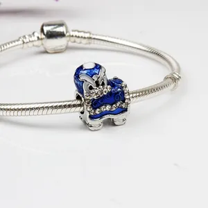 Bracciale a catena serpente in argento con ciondolo danza del leone in smalto blu e cristalli