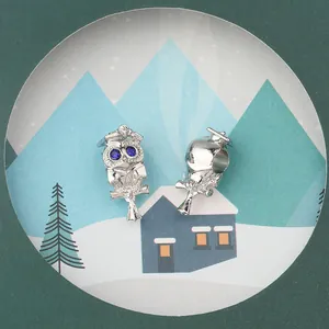Silberne Eulen-Perle mit blauen Edelsteinaugen und Doktorhut für DIY-Schmuck