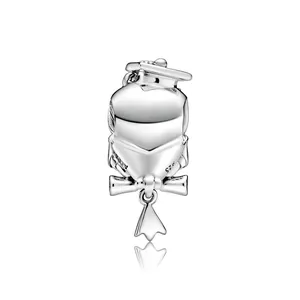 Polierter S925 Silber Eule Absolventen Charm mit Doktorhut und Diplom-Details