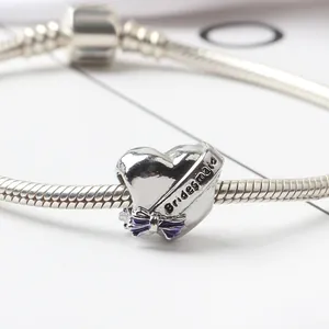 Charm cœur argenté Bridesmaid avec nœud violet sur bracelet chaîne serpent de mariage