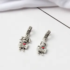 Pendentifs garçon et fille en argent gravés I Love Mom et Dad pour bracelet perles