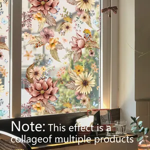 Detalle de vinilo para ventana con peonías y margaritas en acuarela sobre cristal