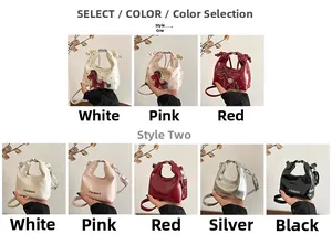 Detailansicht der Mini-Cartoon-Handtaschen aus PU-Leder in Weiß, Rosa, Rot, Silber und Schwarz