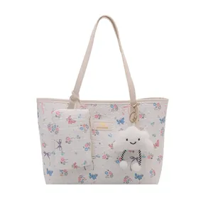 Borsa tote a fiori con mini pochette e ciondolo a nuvola per donna in bianco puro