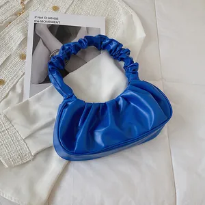 Bolso de nube plisado azul real minimalista con asa elástica fruncida para mujer