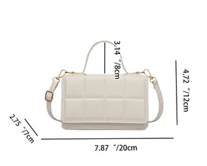 Tableau des tailles pour sac à main matelassé crème avec dimensions 20cm x 12cm x 7cm