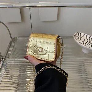 Women Fashion Mini Crossbody Bag Metallic Crocodile Pattern PU Leather Gold Chain Strap Trendy Lipstick Bag Coin Purse