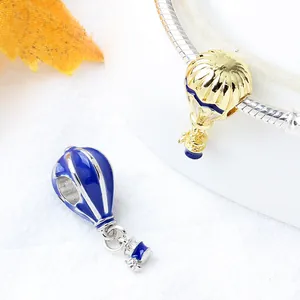 Colorful enamel hot air balloon charm pendants in gold and silver alloy for bracelets