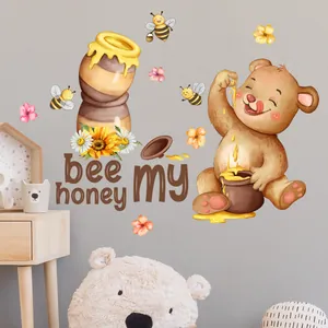 Adesivi murali orso e api per cameretta bambini con barattolo di miele e fiori colorati